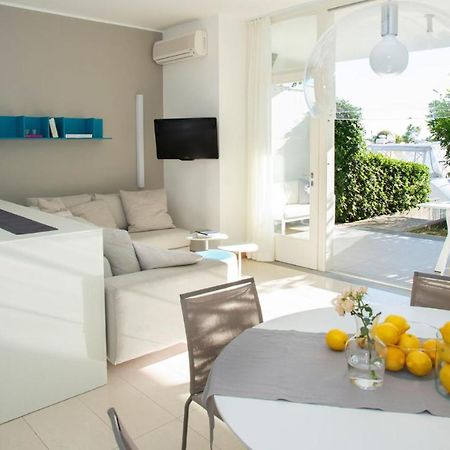 Marina Uno View Apartment Lignano Sabbiadoro Exterior foto