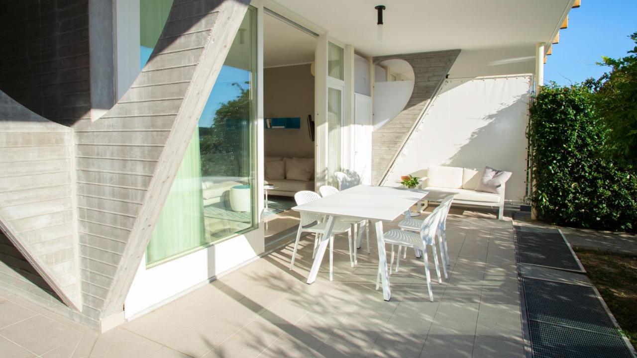 Marina Uno View Apartment Lignano Sabbiadoro Exterior foto